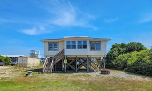 Exterior - Sea Shell – Your Coastal Reset Starts Here! (North Topsail Beach)