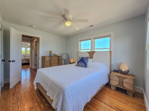 WiFi, bed sheets - Sea Shell – Your Coastal Reset Starts Here! (North Topsail Beach)