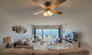 Smart TV, books - Queen's Grant E-216 - NEW - Open Summer Weeks! (Topsail Beach)