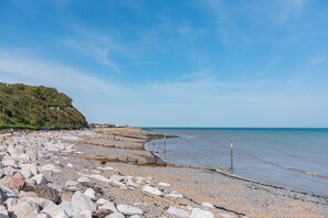 Beach - Pebble Beach Cottage (Kingsdown)