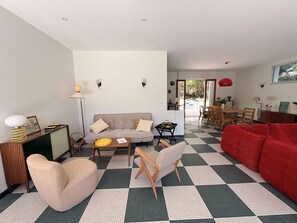 TV - Charming villa at Cap Ferret Point - 8 guests (Lège-Cap-Ferret-Le Cap Ferret)