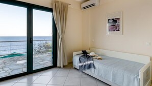 Room - Salvador Dali Villa by Interhome (Leonidion)