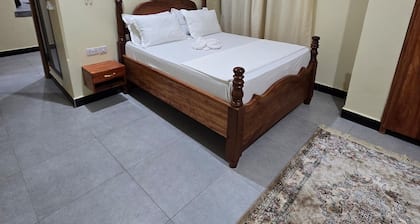 Al-mendhiry Apartment