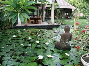 Terrace - Villa 'Villa Semadhi' mit Infinity-Pool by Interhome (Buleleng)