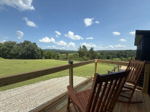 NEW! Cabin w/ Gorgeous Views, Pool, FirePit