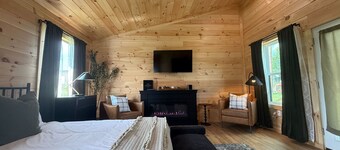NEW! Cabin w/ Gorgeous Views, Pool, FirePit