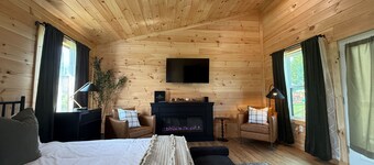NEW! Cabin w/ Gorgeous Views, Pool, FirePit