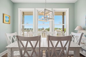 Dining - Dockside Dreams: Beautiful Waterfront Home with Private Dock (Oak Island)