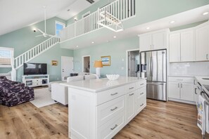Interior - Dockside Dreams: Beautiful Waterfront Home with Private Dock (Oak Island)