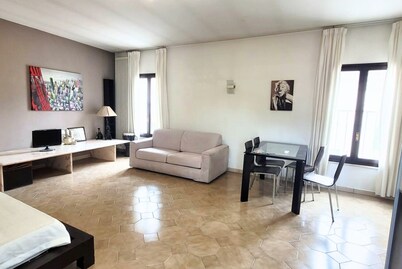 CV021 – Cervia, studio apartment with terrace in great location