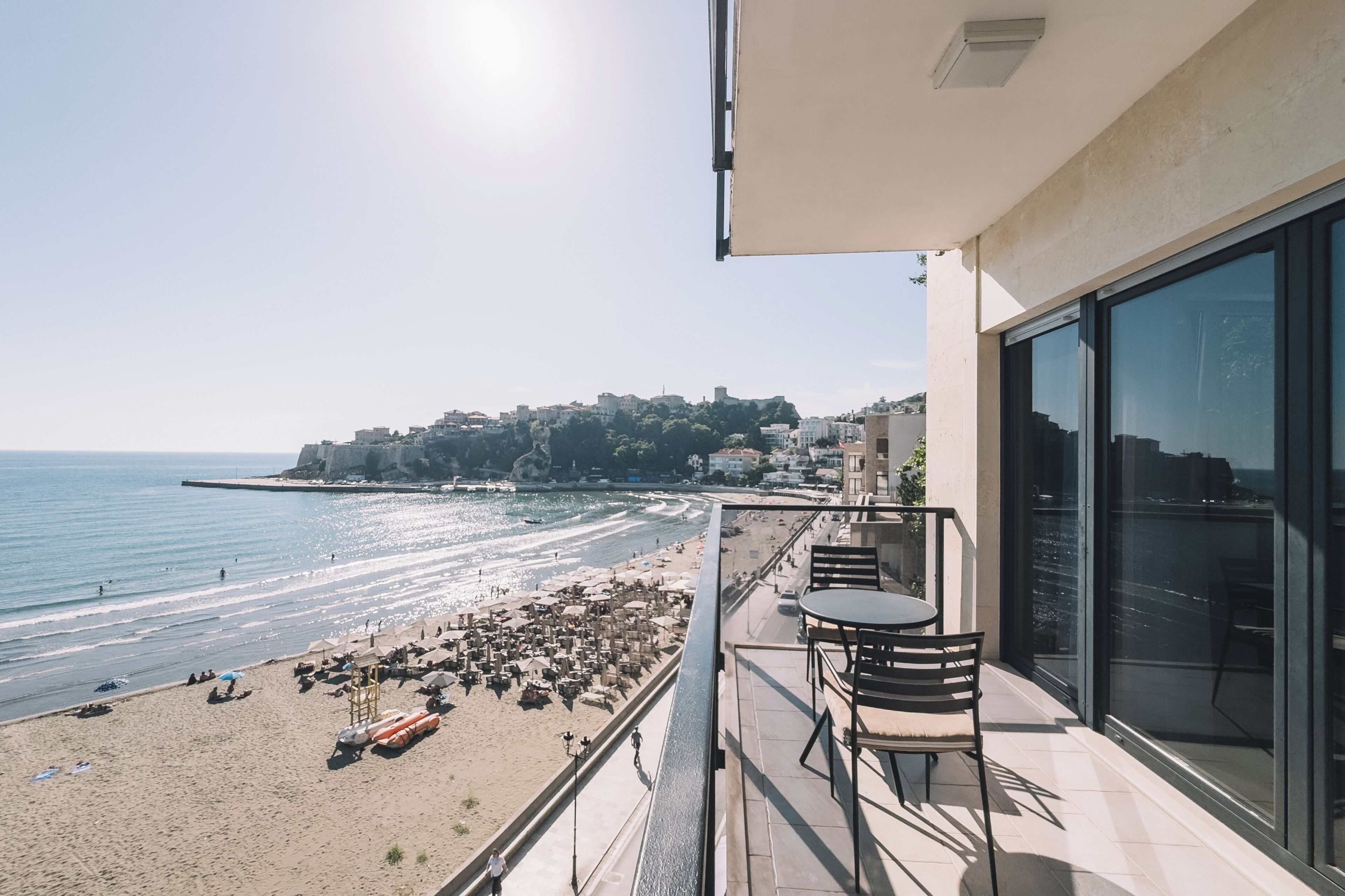 Leilighet – deluxe, 1 soverom, balkong, sjøutsikt | Terrasse/patio