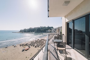 Appartement Deluxe, 1 chambre, balcon, vue mer | Terrasse/Patio