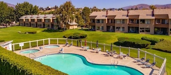 Tennis Village