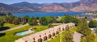 Tennis Village