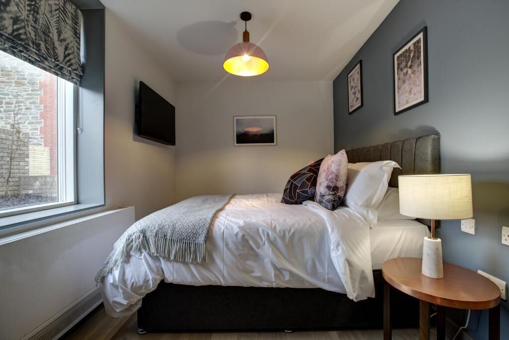 Double Room, Courtyard View | Iron/ironing board, free WiFi
