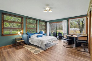 6 habitaciones, escritorio, wifi gratis y ropa de cama 