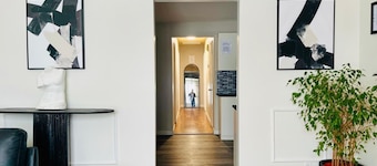Cozy Full Private House on the Main Floor in Prime Location