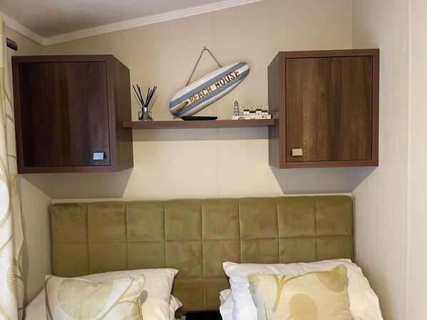 Iron/ironing board, free WiFi