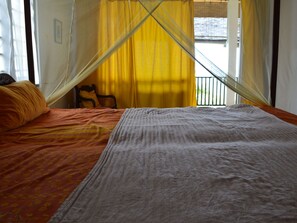 2 bedrooms, Internet