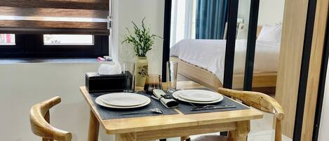 1 bedroom, iron/ironing board, free WiFi, wheelchair access