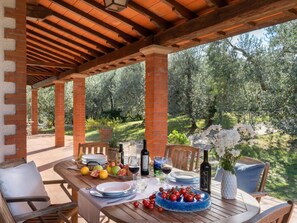 Outdoor dining - Residenza La Casuccia by Interhome (Laterina)