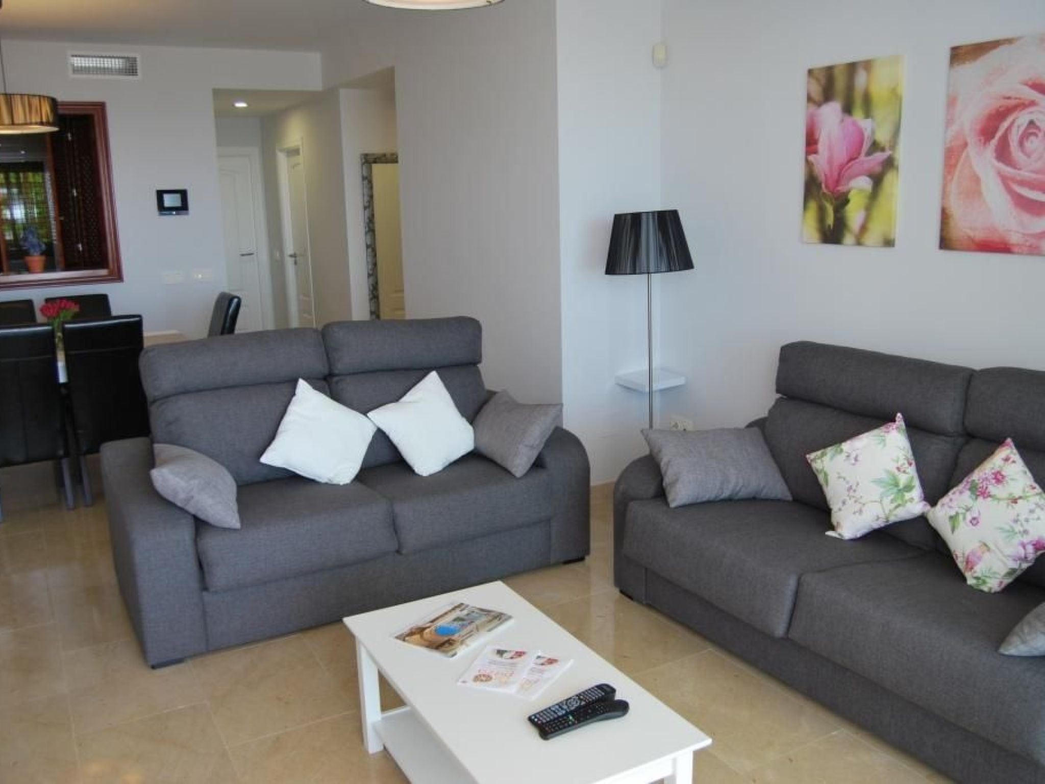 Helle, Modernisierte Wohnung Mit Mehreren Pools By Interhome - Sotogrande