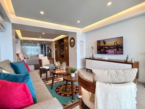 TV - Harbor 7002 | Stylish 7th Floor Studio in Puerto Vallarta (Puerto Vallarta)