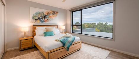 4 bedrooms, free WiFi, bed sheets