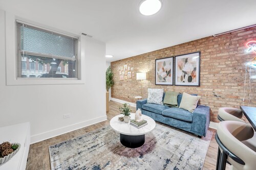 Trendy and Comfortable Stay in Hyde Park