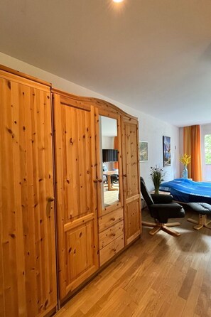 1 quarto, acesso à internet