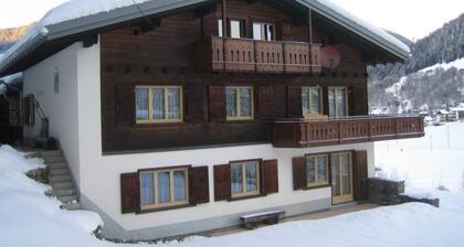 In dä Ronä 3-Zi Appartement/Fewo, Dusche oder Bad, WC 3½-Zimmerwohnung by Interhome
