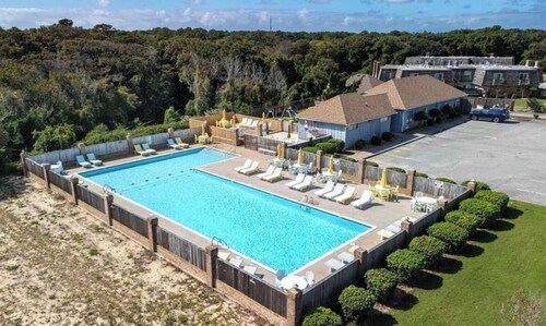 Vitamin Sea Villa - 2BD 2.5BR 2 Min Drive to Beach