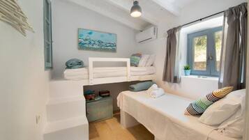 Traditional Cottage, Garden View | Free WiFi