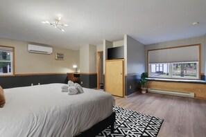 5 quartos, escrivaninha, Wi-Fi de cortesia, roupa de cama