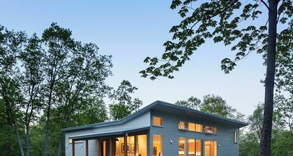 Rhinebeck: Peace & Quiet on 16 Acres Near Omega