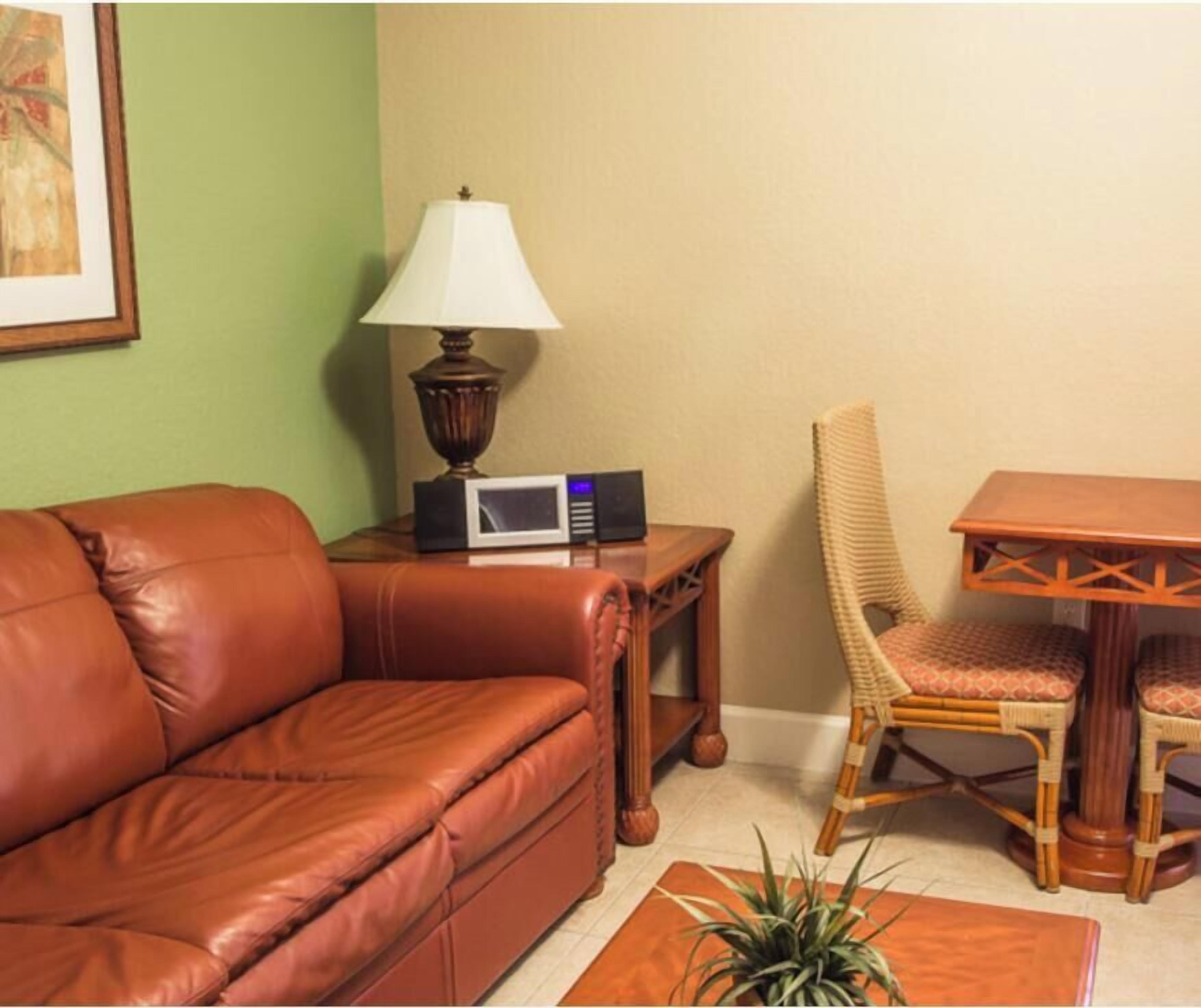 Bright & Cozy 1br Resort Suite W/ Kitchenette, Sleeps 4 - Orlando