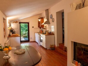 Private kitchen - Podere Il Doccio by Interhome (Terranuova Bracciolini)