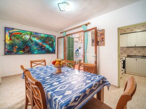 Dining - Cas Bufador by Interhome (S'Illot)