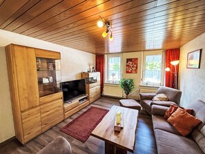 TV, DVD player - Deichblick by Interhome (Ditzum)