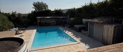 Indoor pool, outdoor pool