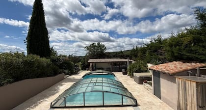 Villa 8 pers | Swimming pool, summer kitchen & fenced garden | Near Lac du Salagou