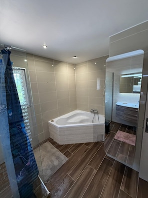 Towels, soap, toilet paper
