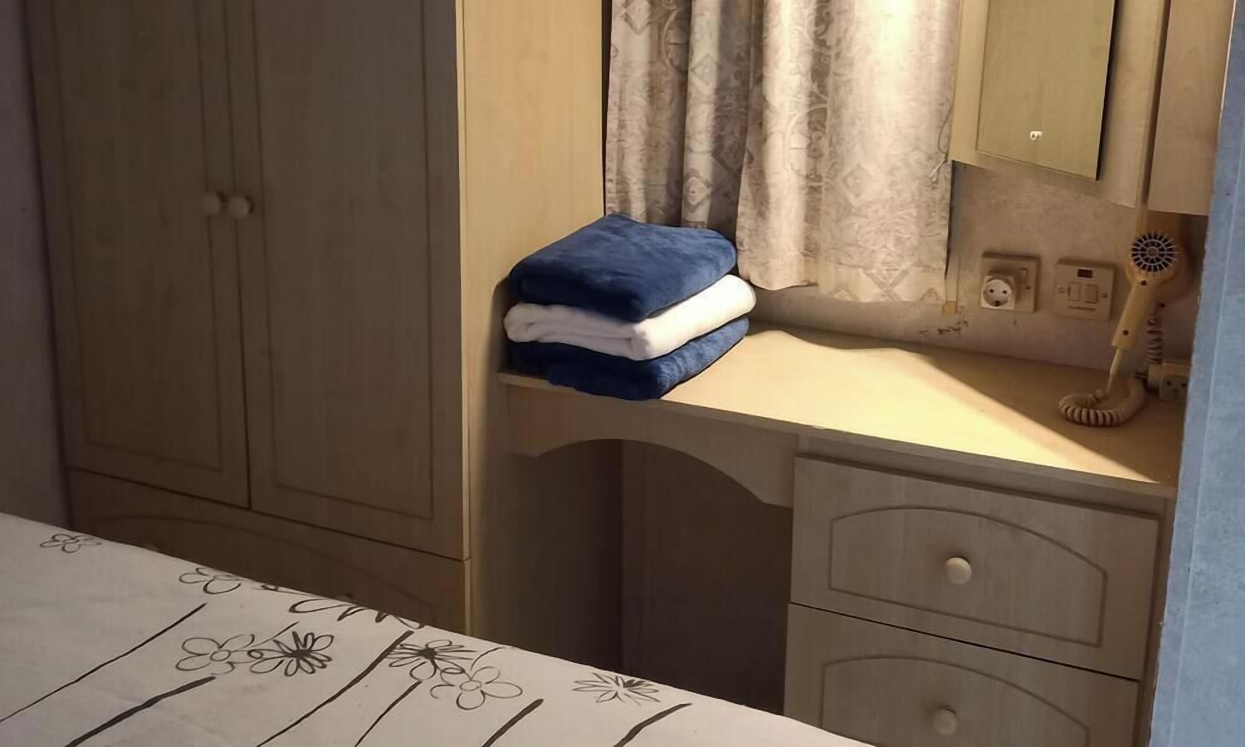 2 bedrooms, WiFi, bed sheets