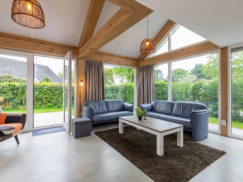 Zonenvlinder by Interhome