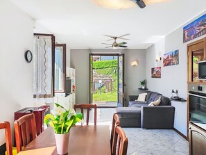 Living Room - Riflessi del Lario by Interhome (Musso)
