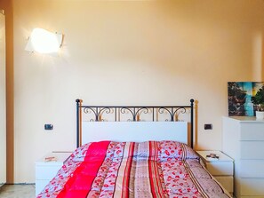 Bedroom - Riflessi del Lario by Interhome (Musso)