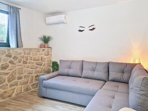 Living Room - Vacation home Mate by Interhome (Zadar/Bibinje)