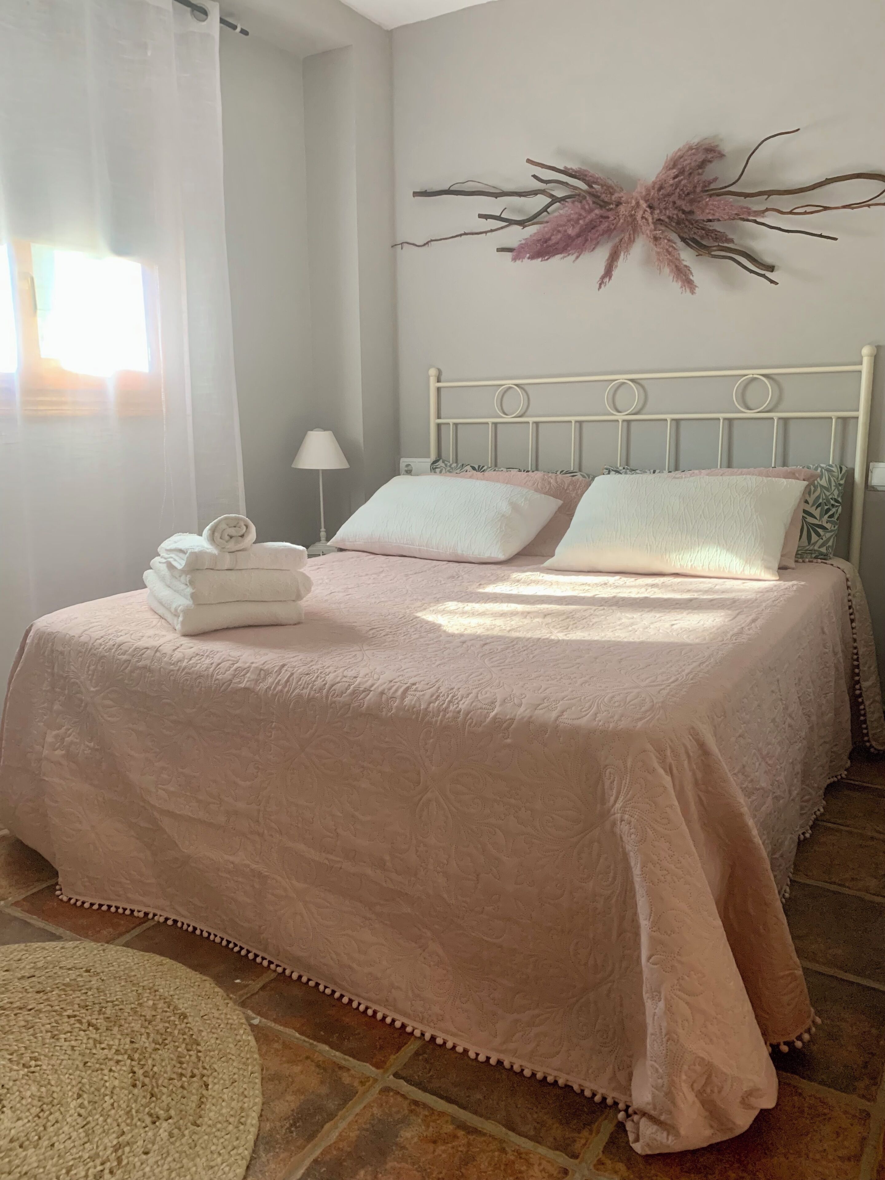 Wifi gratis y ropa de cama 
