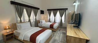 Deluxe Stay