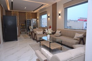 Reception - Roeya Vision Served Apartment (Riyadh)